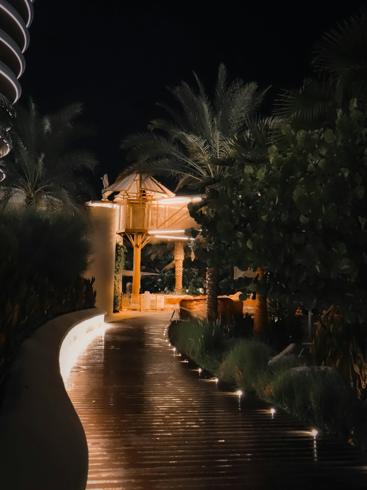 Outdoor & Landscape