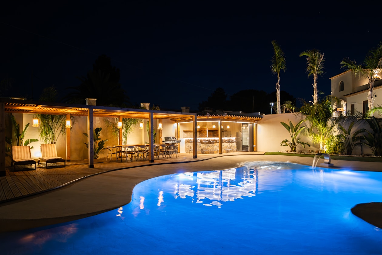 Outdoor & Landscape